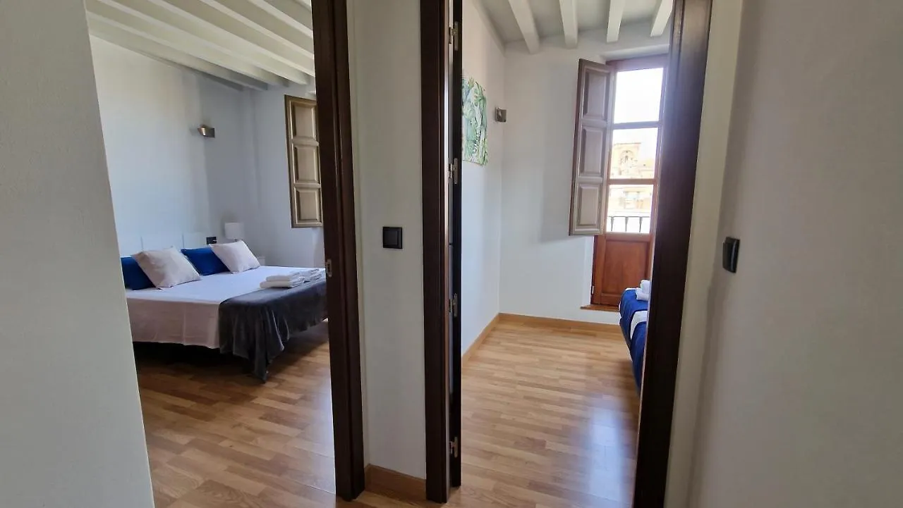 Imeda Apartamentos Escudo Del Carmen 19 Granada Apartman