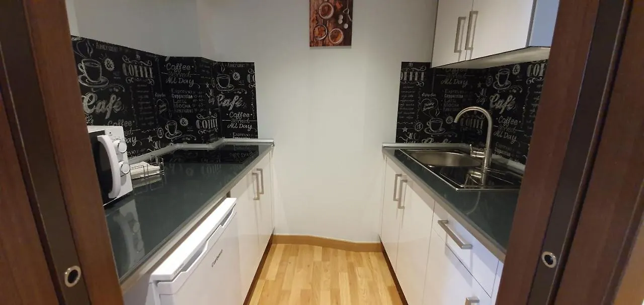 Imeda Apartamentos Escudo Del Carmen 19 Гранада 0*,