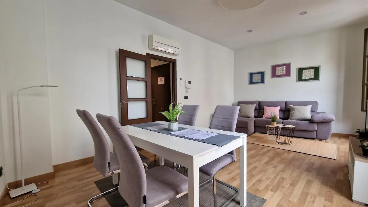 Imeda Apartamentos Escudo Del Carmen 19 Гранада