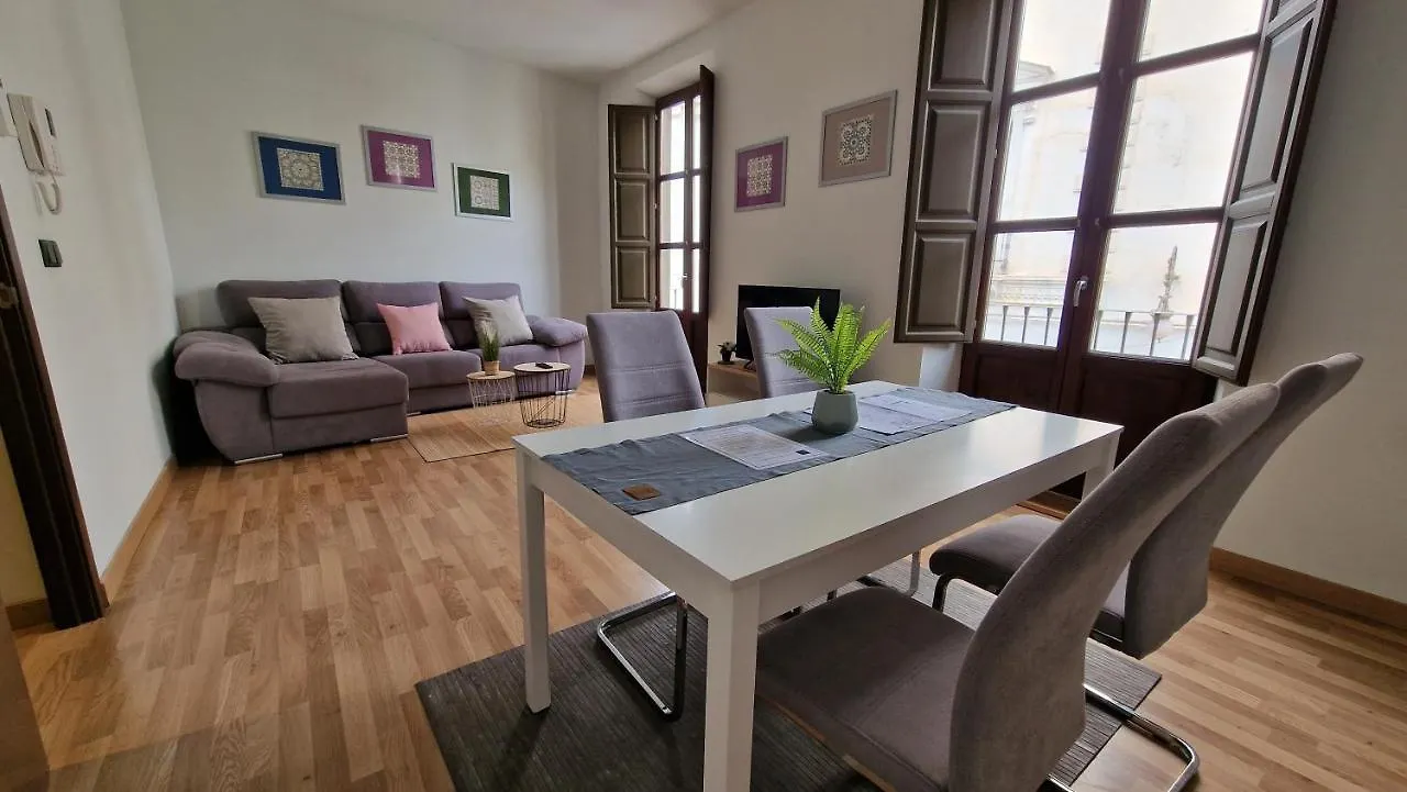 Imeda Apartamentos Escudo Del Carmen 19 Гранада Апартаменты