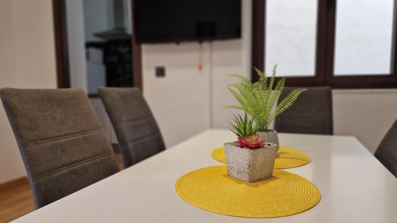 Imeda Apartamentos Escudo Del Carmen 19 Гранада Апартаменты