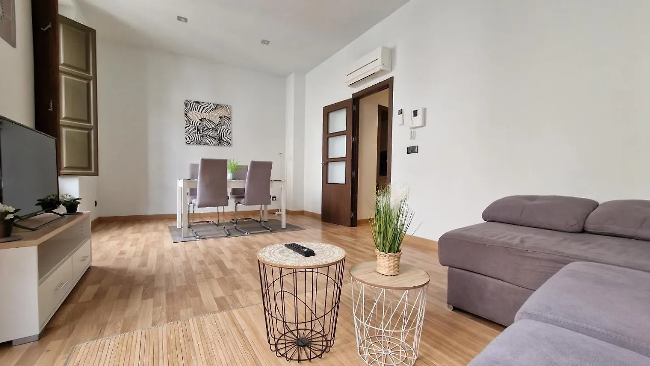 Imeda Apartamentos Escudo Del Carmen 19 Гранада